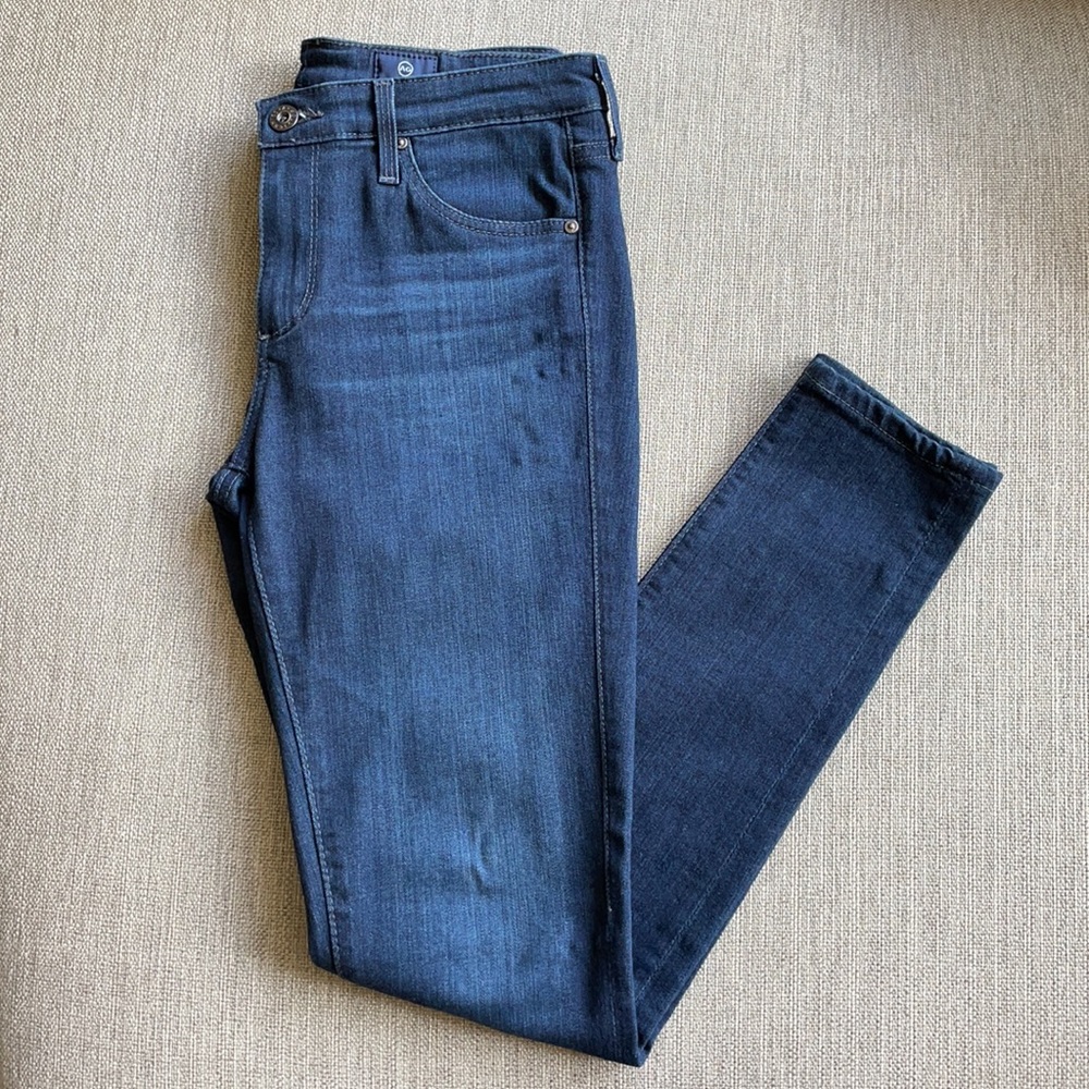 AG “The Legging Ankle” Skinny Jeans- 26R